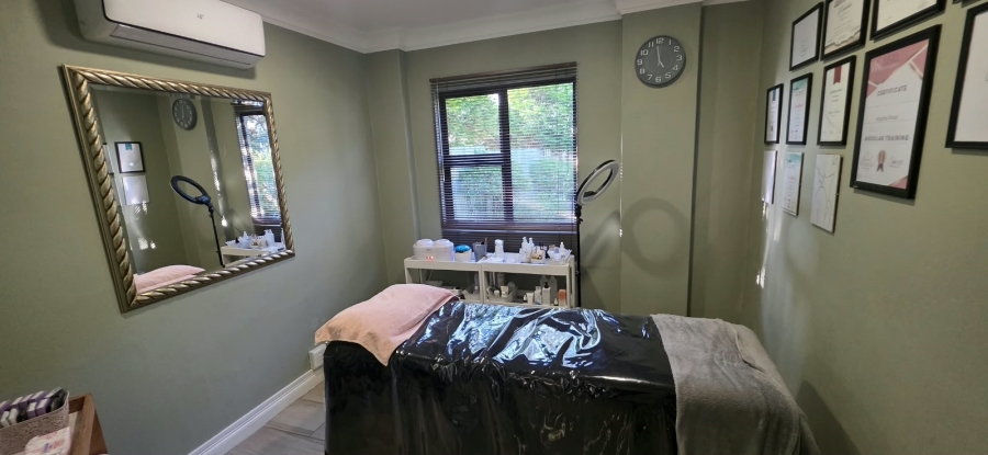 6 Bedroom Property for Sale in Parys Free State